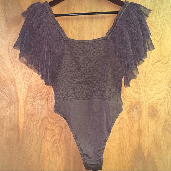 Listicle Ribbed Bodysuit in Brown - Picture 6 of 10